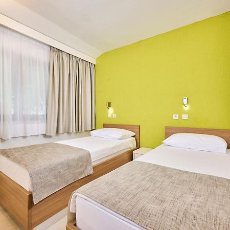 Apartments Galijot Plava Laguna ポレッチ エクステリア 写真